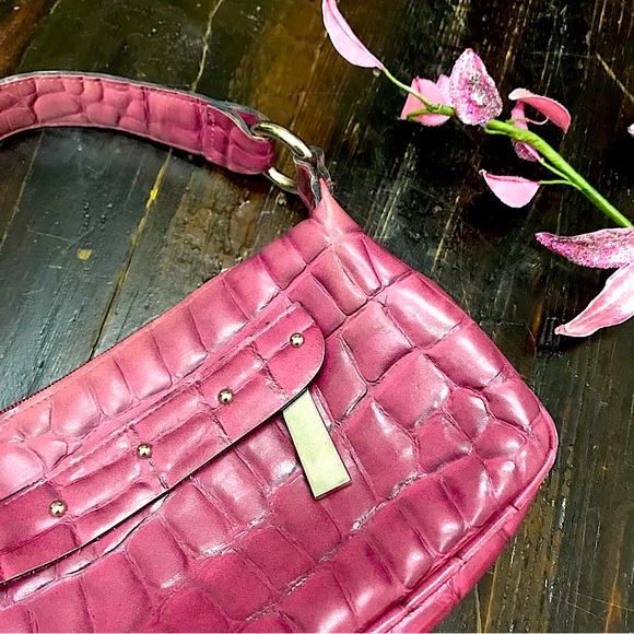 Cute Faux Croc Underarm Purse! - Picture 3 of 6